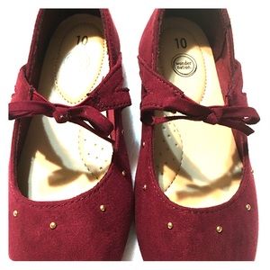 Size 10t flats
